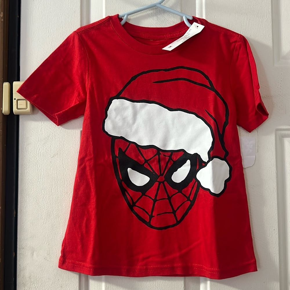 MARVEL SPIDER-MAN SANTA/HOLIDAY TEE: RED: NEW WITH TAGS: SIZE XS (4/5)